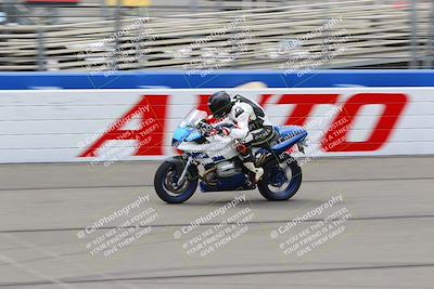 media/May-29-2022-Fastrack Riders_ [[fc0f8b1a06]]/Level 2/Start Finish/